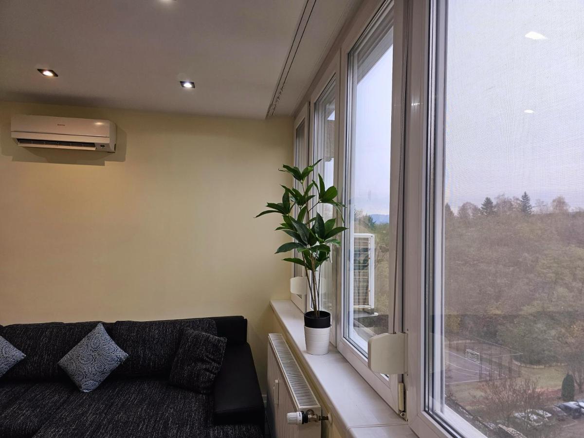 Urban Loft Appartement Salgótarján Buitenkant foto