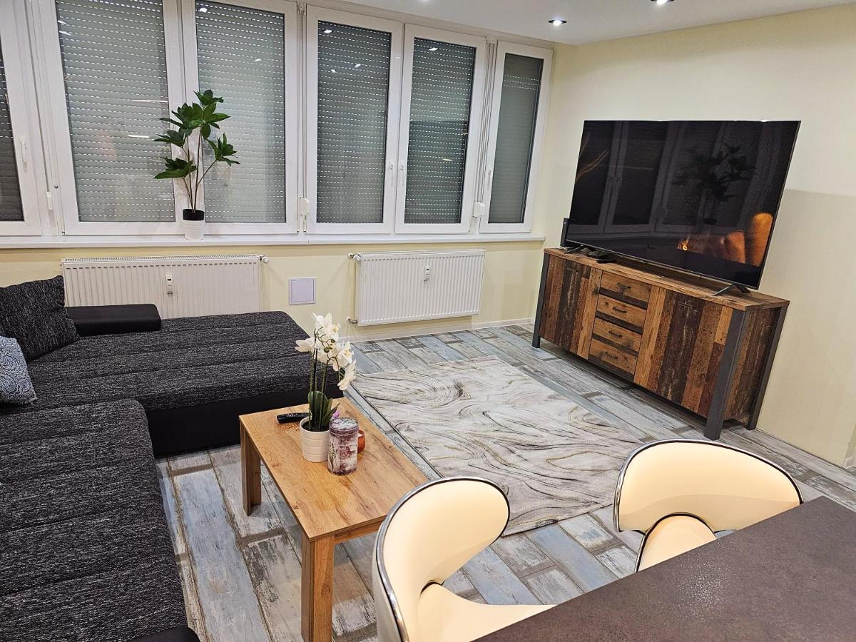 Urban Loft Appartement Salgótarján Buitenkant foto